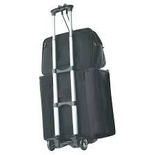American tourister heeft bagage met een geïntegreerd laptopcompartiment, precies wat je nodig hebt tijdens jouw volgende. Buy American Tourister Luggage Cart Online In Malaysia 51463365
