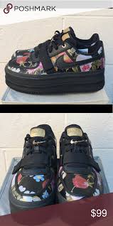 Black And Gold Womens Shoes Nike Vandal 2k Lx Black Metallic Gold Womens Shoes With Images Nike Gold Nike Shoes Women Black Metallic