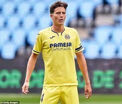 Pau francisco torres (valencian pronunciation: Chelsea Geben Sie Die Rasse Fur Villarreal Ist Pau Torres Mit Manchester United Und Barcelona Verbunden Aktuelle Boulevard Nachrichten Und Fotogalerien Zu Stars Sternchen