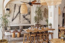 Dine Under The Venice Beach Sign At This Trending New Restaurant Cafe Interior Design Cafe Interior Patio Bar Set