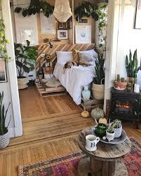 What Are The Top Benefits Of Online Furniture Shopping Budget Home Decorating Home Decor Unique Home Decor