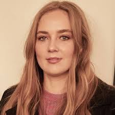 Hannah Barlow's Instagram, Twitter & Facebook