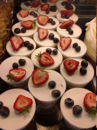 Десерт тирамису (tiramisu) — настоящая италия в классике. Tiramisu In A Cup Picture Of Porto S Bakery Cafe Downey Tripadvisor