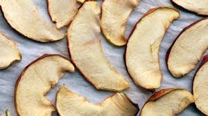 Der geschäftsführer übergab die frau, die krumme finger gemacht hatte, den beiden polizisten. Gesund Naschen Apfelringe Selber Machen Essen Und Trinken