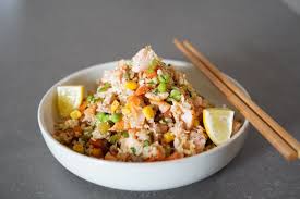 Recette Facile Du Riz Cantonais Au Saumon Recette Riz Cantonais Recette De Plat Recette Facile