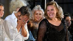 Watch hd philipp hochmair movies and shows online for free and download the latest philipp hochmair movies and shows without registration. Trauen Sie Sich Alles Zu Herr Hochmair