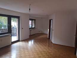 Wir suchen einen nachmieter für unsere 4 zimmer wohnung in bonn duidorf auf der villemomblerstr (nähe agentur für arbeit) die wohnung ist auf der 1 etage und ist 91m² groß 3 schlafzimmer hat ein großes bad mit dusche und badewann und einen gästwc küche wohnzimmer mit einem schönen balkon zur wohnung gehören auch ein tiefgaragenstellplatz keller und eine waschküche 4 Zimmer Wohnung Zu Vermieten 53229 Bonn Mapio Net