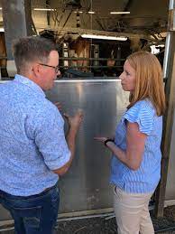 Januariöverenskommelsen är välgörande tydlig och löftet är väl förankrat i uppgörelsens konkreta. Annie Loof Twitterissa Landsbygdsborna Ser Inte Torkan De Kanner Den I Hjartat Och Planboken En Av Dessa Hart Drabbade Ar Henrik Pa Torsjo Gard I Eksjo Alla Verkar Inte Forsta Att Krisen