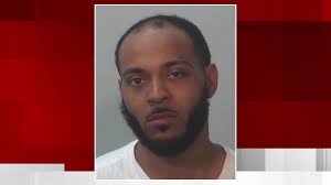 FWPD: Man arrested following hourslong standoff at Canterbury Green  apartments