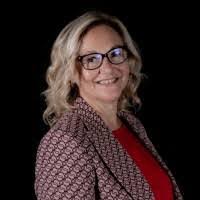 Pam Hendricks's Instagram, Twitter & Facebook