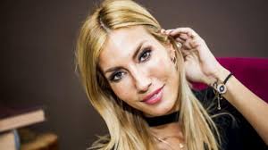 Tuğçe kandemir tüm mp3lerini indir tuğçe kandemir tüm albümleri tuğçe kandemir şarkıları indir ve müziklerini dinle. Cagla Sikel Den Makyajsiz Poz Karnaval Com