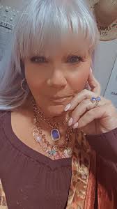 Valentine's Day is just 9 days away get them orders in @everyone