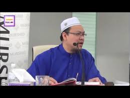 Beliau dilahirkan di muar,johor pada 16 ogos,1975. Nak Orang Jadi Baik Tapi Maki Hamun Dr Zaharuddin Abd Rahman Iceramah