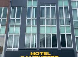 In fact, you can even book your airport transfer in advance for greater peace of mind. 10 Hotel Terbaik Dekat Dengan Hospital Sungai Buloh Di Sungai Buluh Malaysia