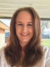 Denise Binns's Instagram, Twitter & Facebook