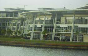 Ayer8 putrajaya guesthouse is located 2 min by foot from public transit. Ayer 8 Commercial Development Putrajaya Weak Pedestrian Connection To Download Scientific Diagram