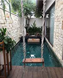 En fin, si tienes la suerte de tener un terrenito, un patio o una terraza aunque sean chiquititos, estás de enhorabuena. Kleine Pools Ideen Diseno De Piscina Pequena Disenos De Piscina Casas Con Alberca