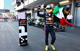 En 2016 y 2018 terminó tercero. Gana Checo Perez El Gp De Azerbaiyan Notisistema