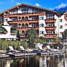 Willkommen Im Alpenresort Schwarz Cirka 35 Km Von Innsbruck Befindet Sich Dieses Hotel Der Best Wellness Hotels Austria Im Schonem Tirol Bestw Pinteres