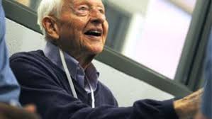 Minn. man spends 90th birthday in prison, voluntarily