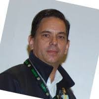 Andrew Vineyard's Instagram, Twitter & Facebook