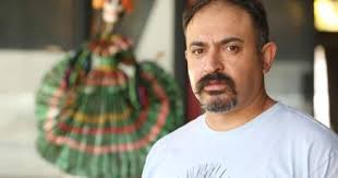 Tres Hermanas owner reins in the revelry by closing earlier