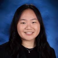 Evelyn Hu's Instagram, Twitter & Facebook