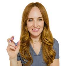 Elizabeth Coreas's Instagram, Twitter & Facebook