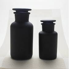 It weighs a heavy 5 pounds, 4 ounces. 125ml 250ml 500ml Black Apothecary Reagent Glass Bottle Buy 500ml Reagent Bottle Apothecary Glass 250ml 500ml Black Apothecary Product On Alibaba Com