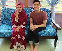 Apa itu merisik meminang bertunang dan bernikah ketahui. Idea Hantaran Tunang Untuk Perempuan Lelaki Cara Simple Dan Murah
