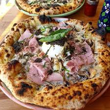 Pizza Super Tartuffata Mozzarella Truffes Champignons De Montagne Burrata A La Truffe Jambon Cuit Au Torchon A La Truffe For Fast Abs Pizza Nutrition