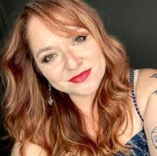 Beth Neidlinger's Instagram, Twitter & Facebook