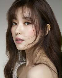 Korea ist nicht nur das land des. Amazing Wispy Bangs For Girls Women S 2019 Asian Beauty Long Hair Styles Wispy Bangs