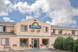 Using hometogo's search feature you can instantaneously search and compare the prices of. Days Inn By Wyndham Custer Custer Sd Hotels