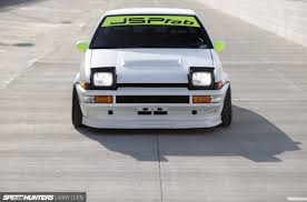 The bee racing carbon dash cover sits on top of the standard dash, providing a carbon finish and protection to the standard dash. One Special Ae86 Hre Performance Wheels
