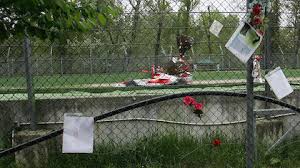 Dieci giorni prima dell'incidente fatale di imola, proprio al tamburello, ayrton senna aveva rilasciato queate. Imola Tragodie Ratzenberger Und Senna Seit 25 Jahren Tot Motorsport Formel 1