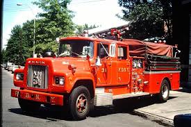 The engine apparatus delivers engine company firefighters, hoses, appliances, and tools to the scene of a fire. Fdny Engine 38 1969 Mack R Model 1000gal Pumper Engine38 Fdny Fdnyrigs Fdnyinsta Fdnywaryears Fireapparatus Fire Truck Room Fire Apparatus Fire Trucks
