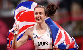 Laura muir of team great britain reacts after winning the silver medal during the women's 1500 metres final on day fourteen of the tokyo 2020 olympic games at olympic stadium on august 06, 2021 in tokyo, japan. L0 Dmugnoverjm