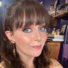 Tides of Tarot With Cortnee