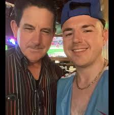 I am from England 🇬🇧 looking honest relationship to my life as my life  partner. I like to find sweet heart woman, I hope can find here my love pm  me😍