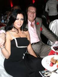 حسمت الفنانة رانيا يوسف الشائعات حول إصابتها وابنتها نانسي بفيروس كورونا عقب تواجدهن ضمن فعاليات مهرجان. Ø±Ø§Ù†ÙŠØ§ ÙŠÙˆØ³Ù ïº—ï»¤ïºœï»´ï»ž Ù…Ø¹Ø±Ø¶ Ø§Ù„ØµÙˆØ±