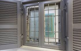 Finestra con grata （ フィネストラ コン グラータ ）. Inferriate Grate E Persiane Di Sicurezza Vendita Assistenza Fidani Roma
