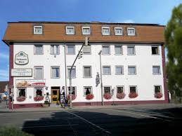 It is an ideal starting point for boat trips on the rhine river or sports activities like playing golf or tennis. Hotel Darmstadter Hof A 68623 Lampertheim Allemagne