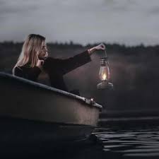 Alone Girl Dp Photo - ShayariMaza