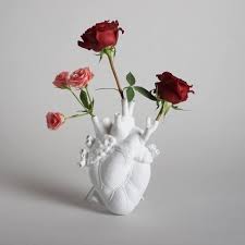 3d Printing On Instagram Picture Perfect 3d Printed Human Heart Flower Vase By Selettiworld I M Still Waiting For Th Hjerte Kunst Kreativitet Blomster