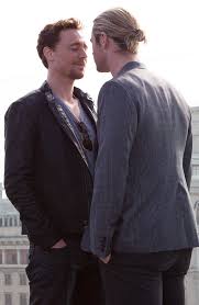 How chris hemsworth made a secret cameo in tom hiddleston's loki on disney+ megan behnke. Luna Luna Jun Lunastar1004 Tom Hiddleston And Chris Hemsworth Chris Hemsworth Hemsworth