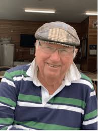 Gloves: The man in the Andy Capp Cap