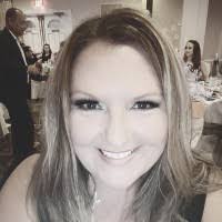 Jennifer Warnick's Instagram, Twitter & Facebook