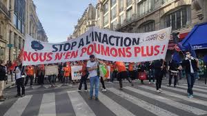 La « manif pour tous » vient de les faire entrer enfin dans le xxie siècle ! Marche Pour Le Climat A Paris Les Manifestants Denoncent La Trahison De L Executif