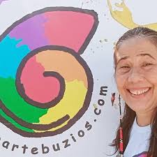 Alguns vídeos para compartilhar a lindeza da cantoria da querida @sigo.viva  e a alegria contagiante do grupo durante a visita ao @chaleagroecologico.  🌿🎶 E a Rita descrevendo sua leitura na pintura ...fazendo